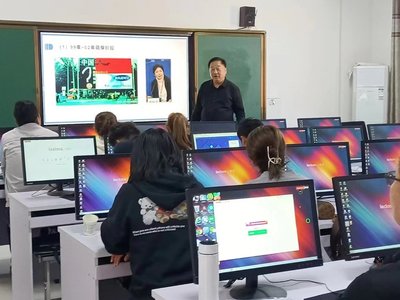 西安欧亚学院发挥电商产学研优势 助力清涧县青年创业